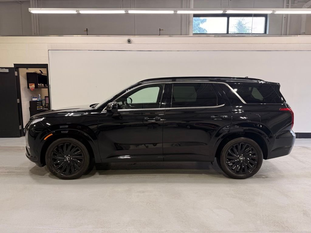 Used 2024 Hyundai Palisade Calligraphy Night Edition with VIN KM8R7DGE3RU750814 for sale in Golden Valley, Minnesota