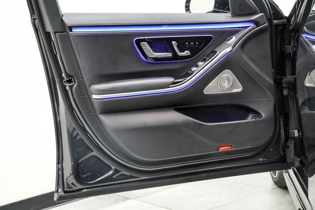 Used 2022 Gray Mercedes-Benz S 500 image 42