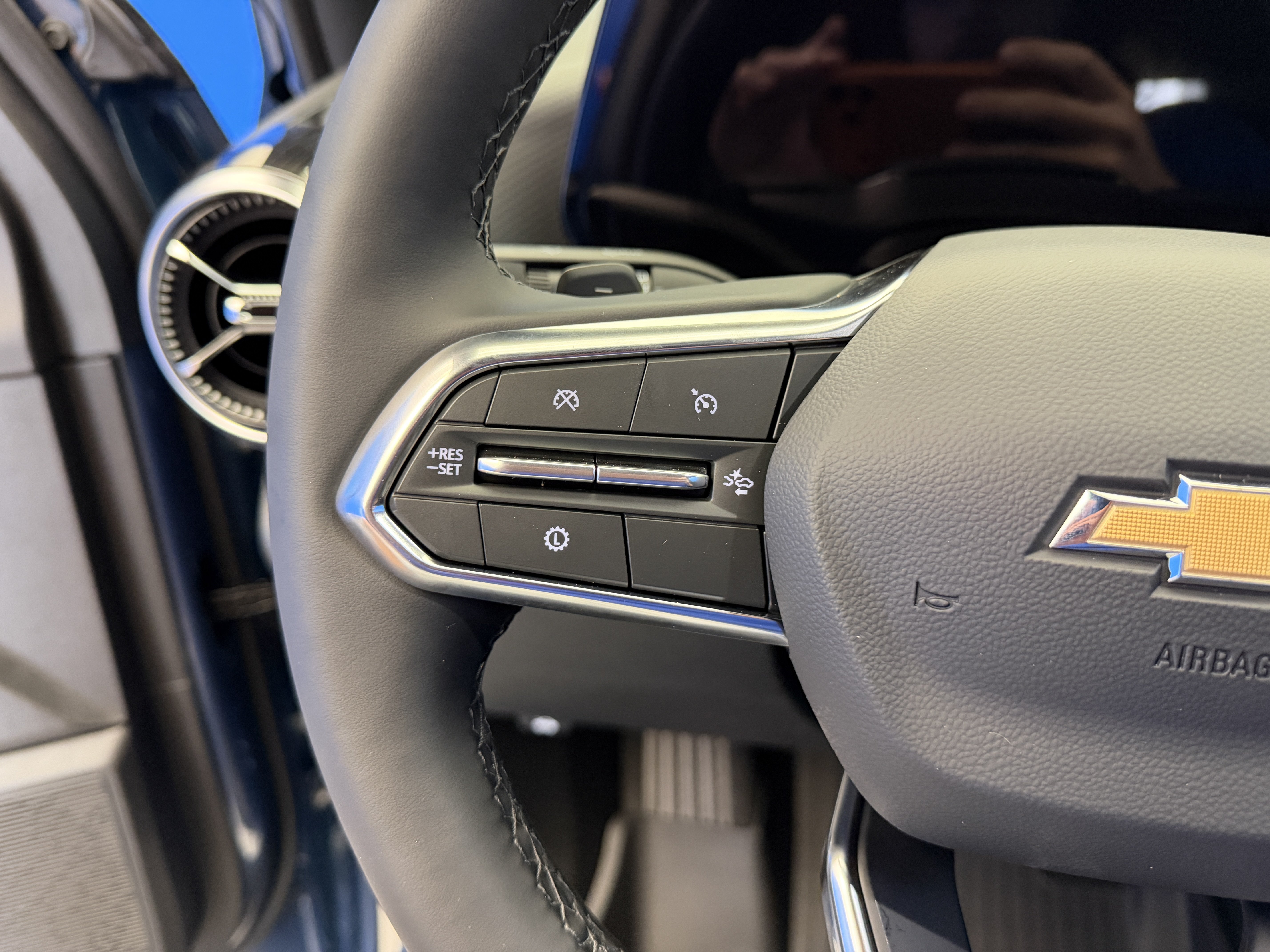 2027 Chevrolet Equinox LT - Photo 14