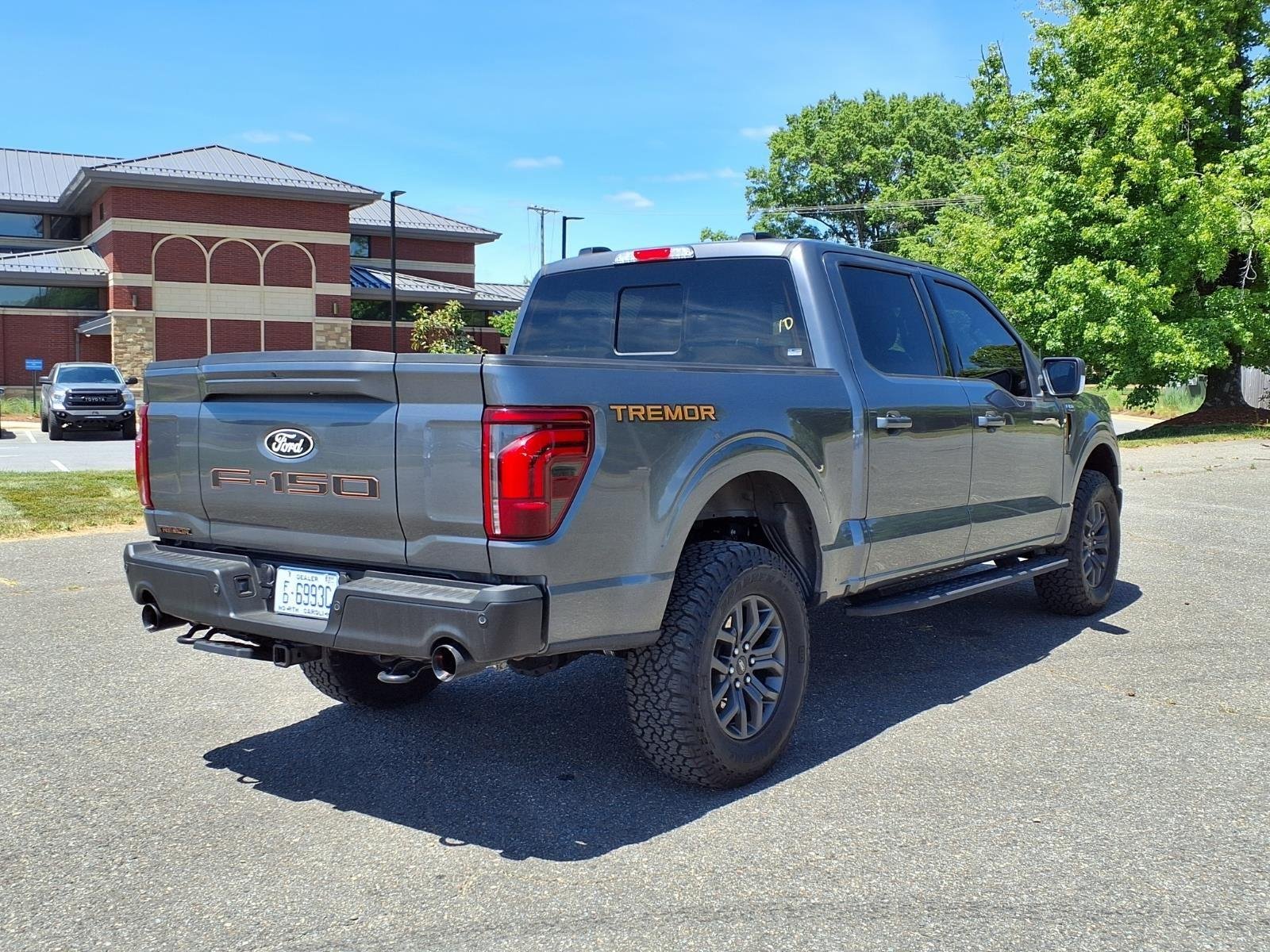 Used 2025 Gray Ford Tremor image 2