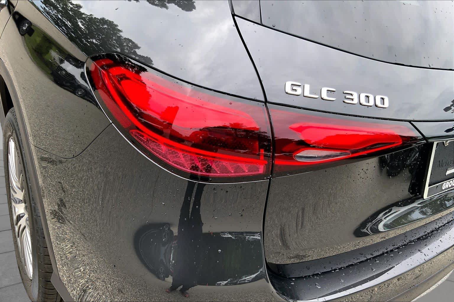 New 2026 Graphite Grey Metallic Mercedes-Benz GLC 300 image 18