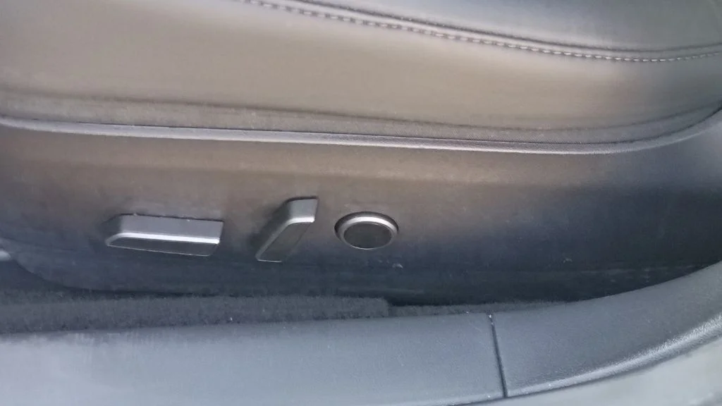 Used 2022 Blue Tesla Long Range image 19