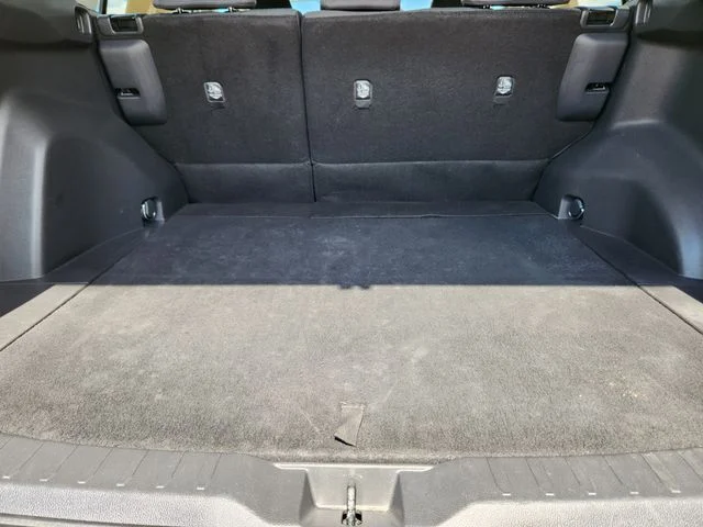Used 2023 Ice Toyota LE image 34