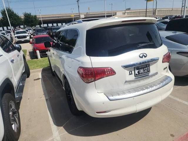Used 2017 White INFINITI RWD image 4