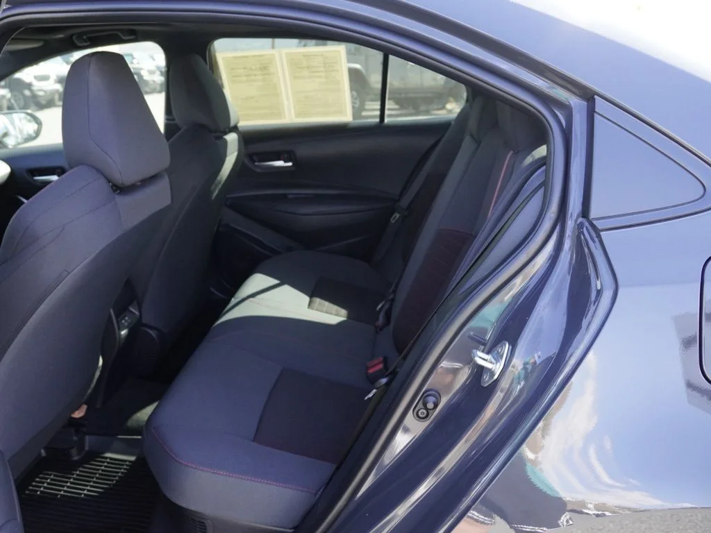 2025 Toyota Corolla SE - Photo 19