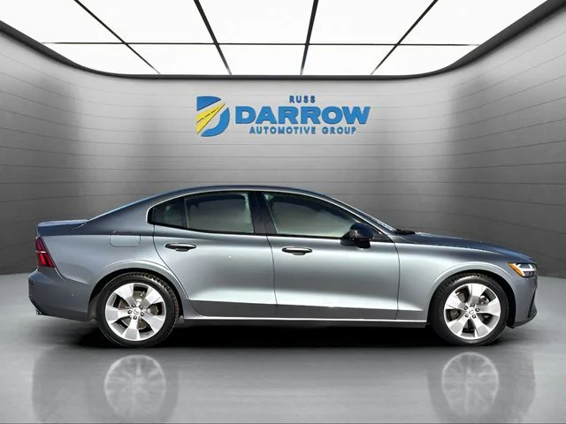 Used 2020 Gray Volvo T5 R-Design image 6