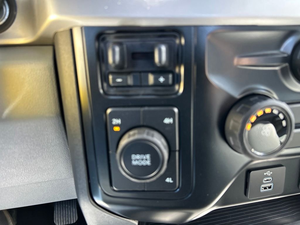 New 2026 Oxford White Ford XL image 26