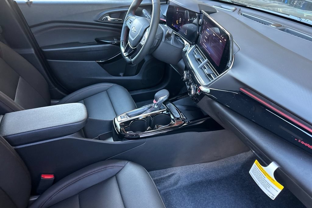 2026 Chevrolet Trax RS - Photo 16