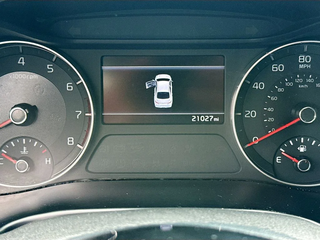 Used 2023 Gray Kia LXS image 13