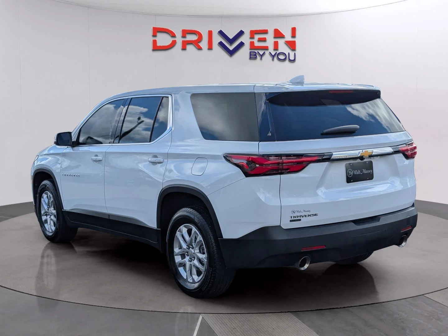 Used 2024 Summit White Chevrolet LS image 3