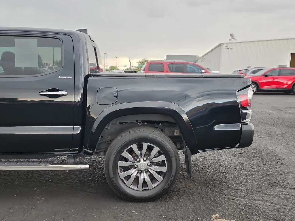 Used 2022 Midnight Black Metallic Toyota Limited image 9