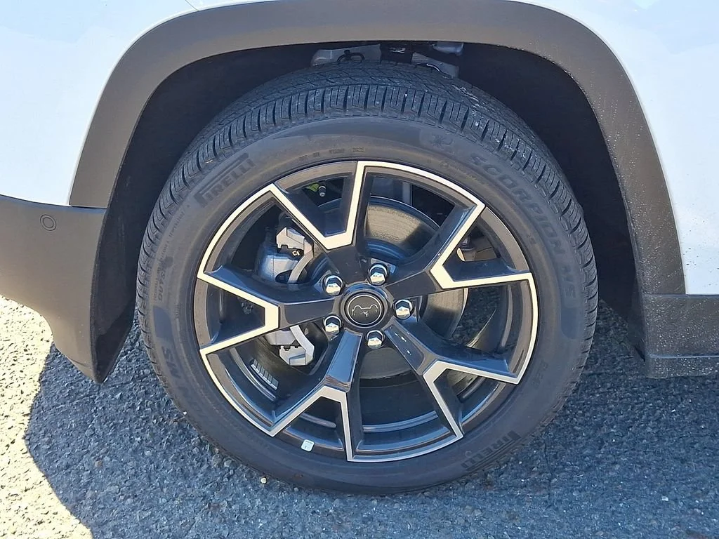 New 2026 Bright White Clearcoat Jeep Overland image 19