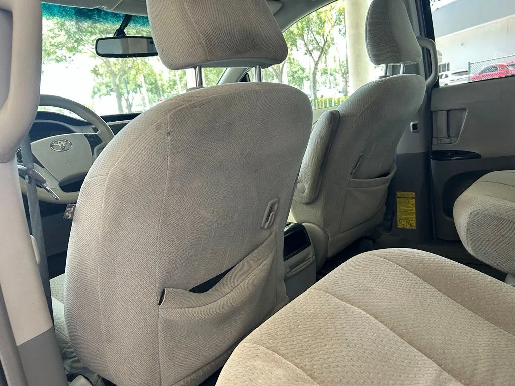 Used 2014 Gray Toyota LE image 33