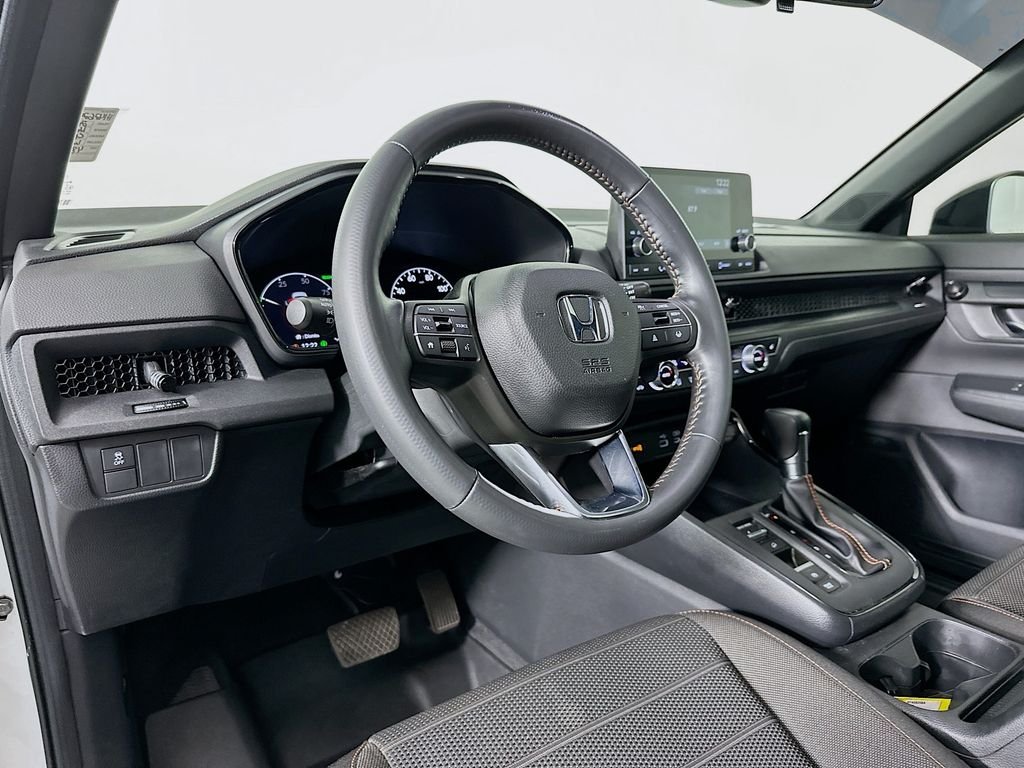 Used 2023  Honda Sport image 9