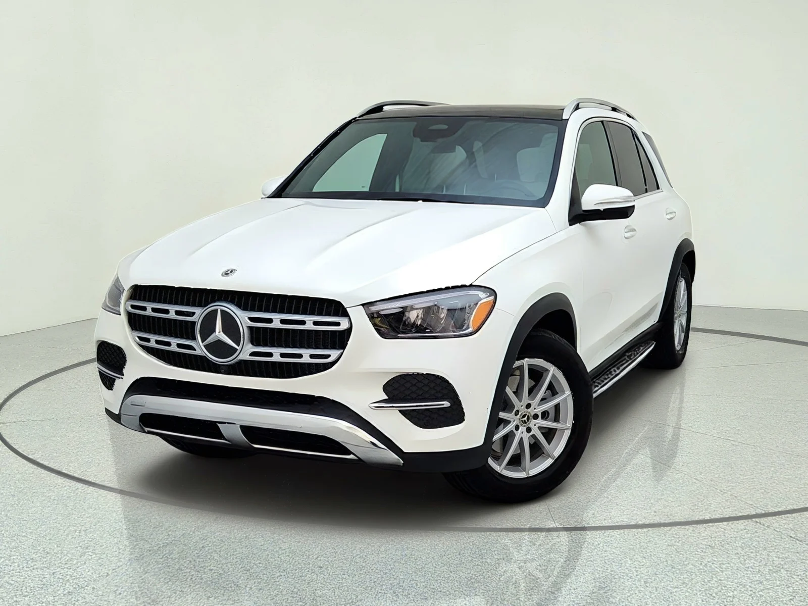 Certified Used 2026 Polar White Mercedes-Benz GLE 350 image 2