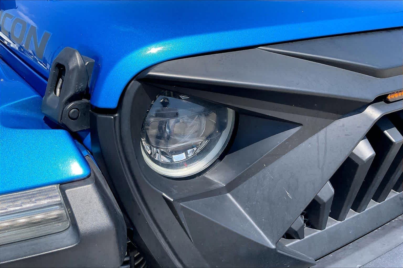 Used 2023 Hydro Blue Pearlcoat Jeep Rubicon image 26