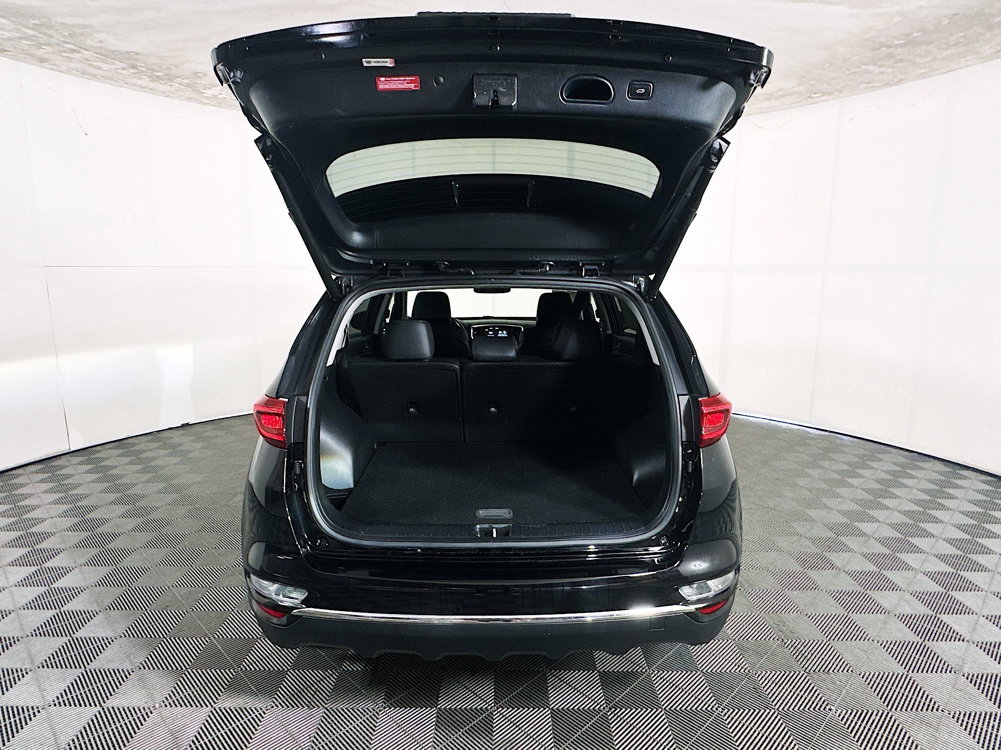 Used 2021 Black Cherry Kia EX image 31