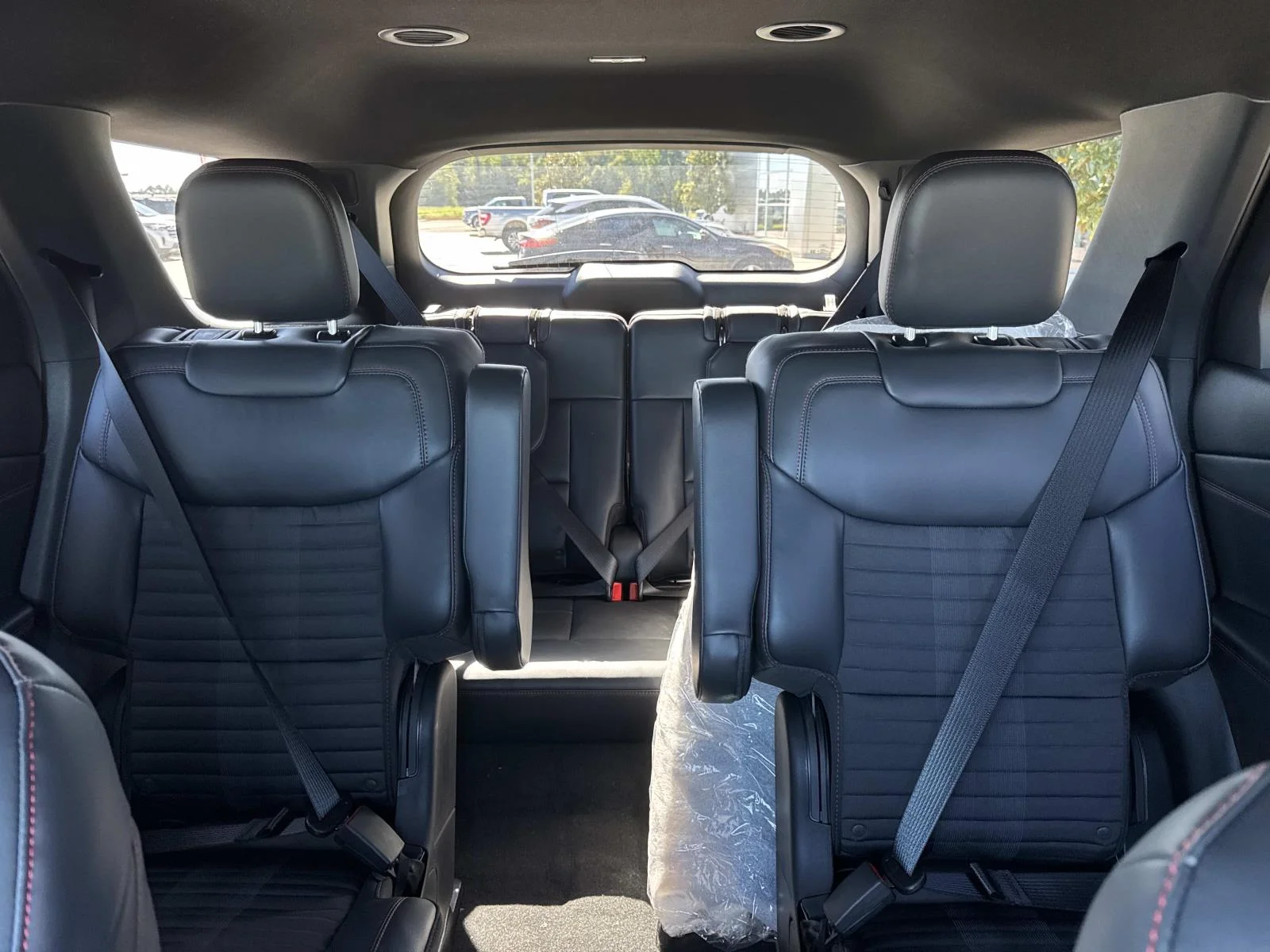 New 2027 Carbonized Gray Metallic Ford ST-Line image 7