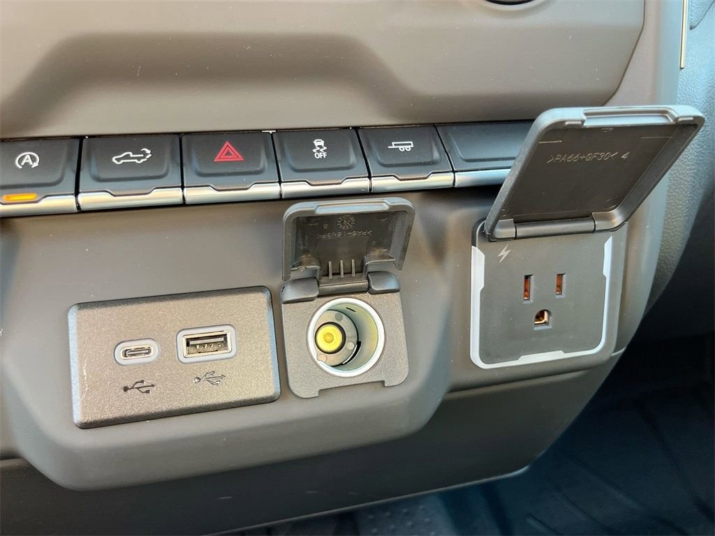 2025 Chevrolet Silverado 1500 Custom - Photo 34