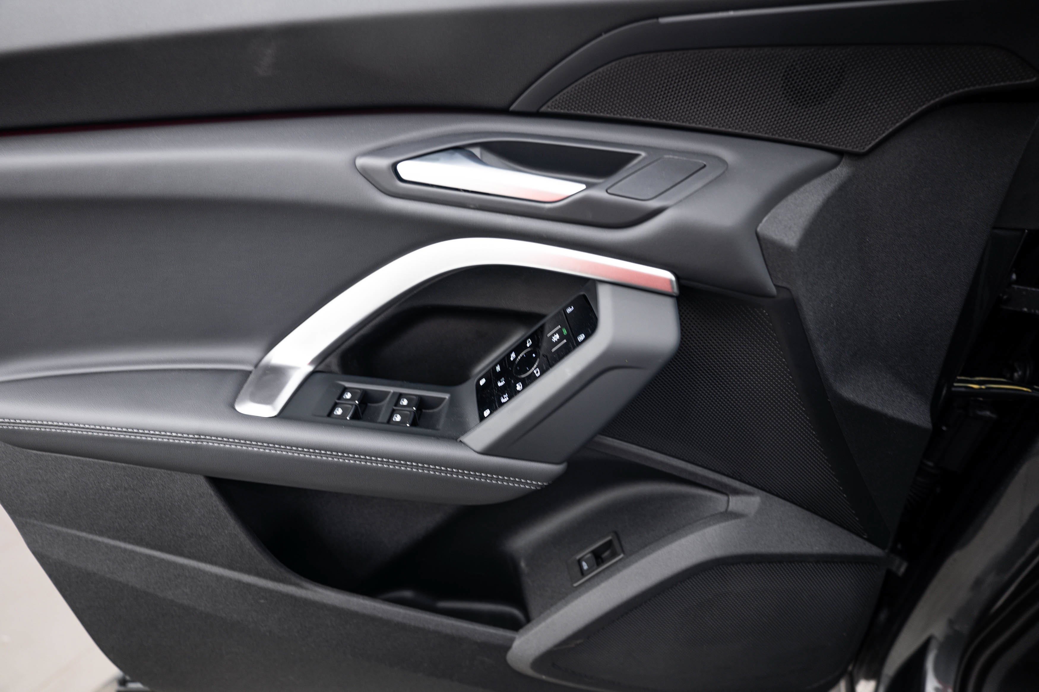 New 2026 Daytona Gray Audi Premium image 13