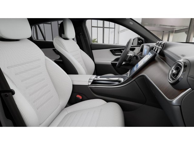 New 2027 Black Mercedes-Benz GLC 300 image 5