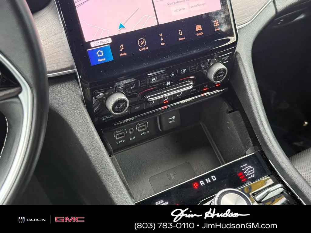 Used 2021 Gray Jeep Overland 4x4 image 36