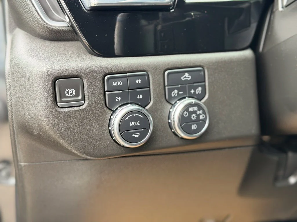 Used 2024 Black GMC Elevation image 22