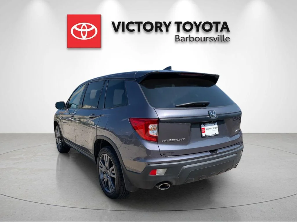 Used 2020  Honda EX-L image 3