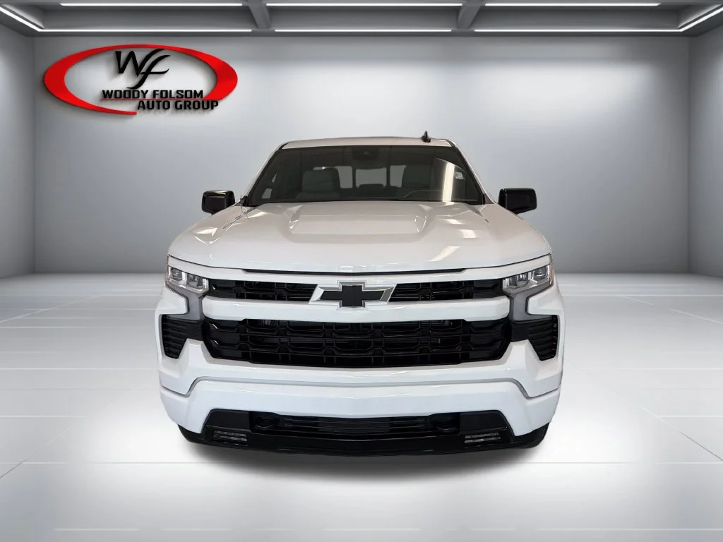 New 2026 Summit White Chevrolet RST image 2