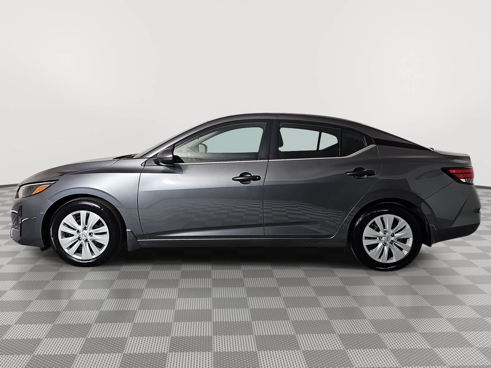 Used 2025 Gray Nissan S image 5