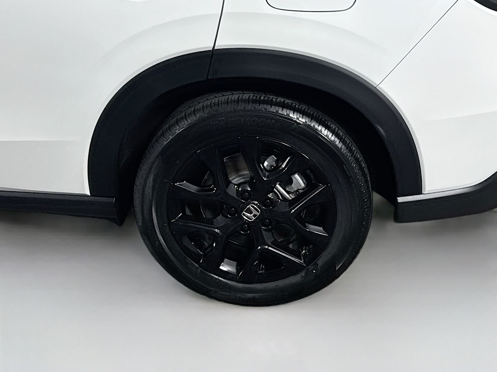 Certified Used 2024 Platinum White Pearl Honda 5DR AWD SPORT image 9