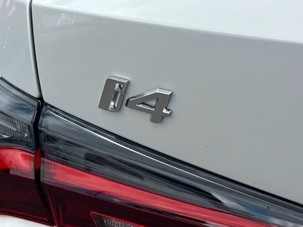New 2026 White BMW eDrive40 image 18