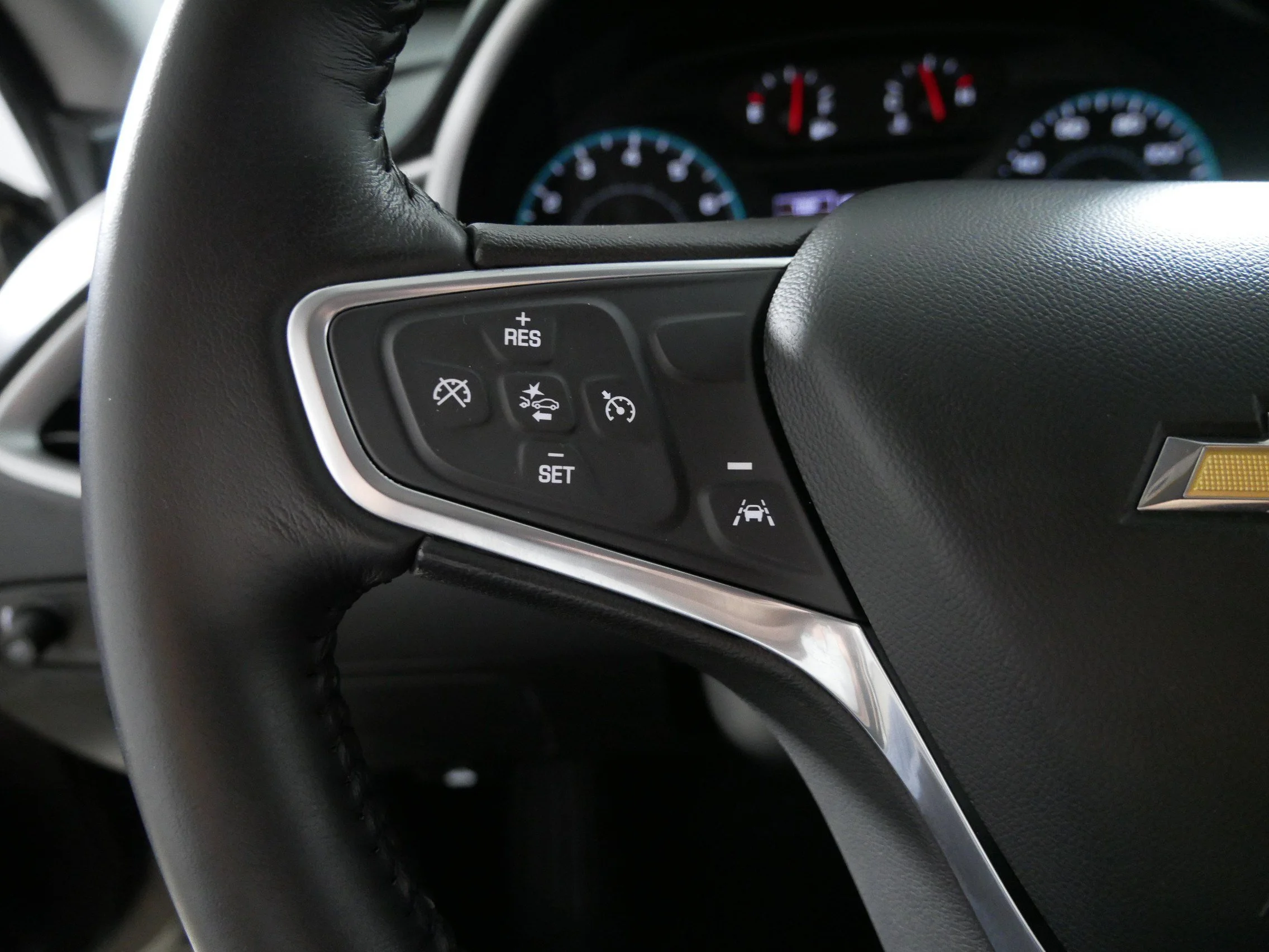 Used 2022 Mineral Gray Metallic Chevrolet LT image 27