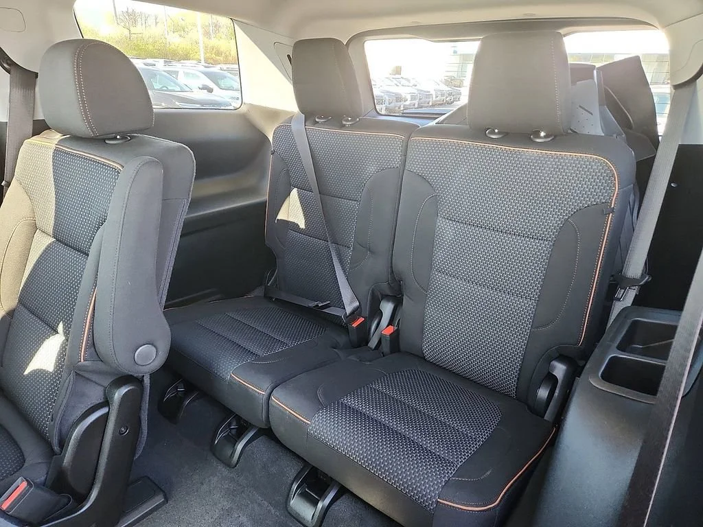 2023 GMC Acadia AT4 - Photo 11