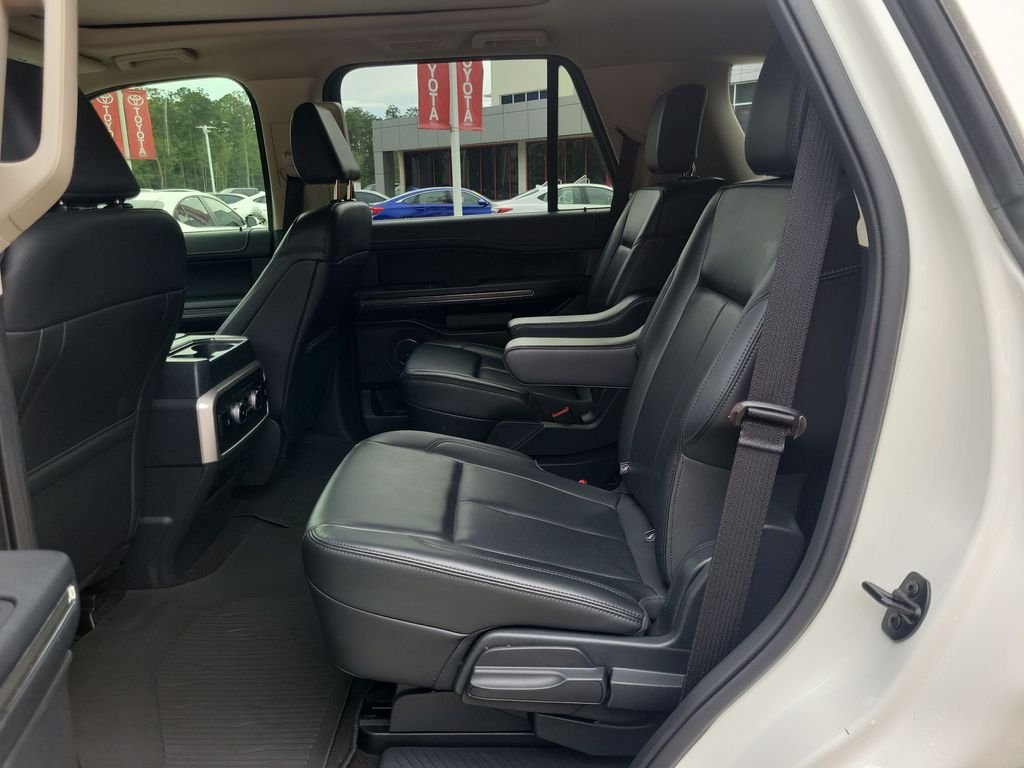 Used 2023 White Ford XLT image 27