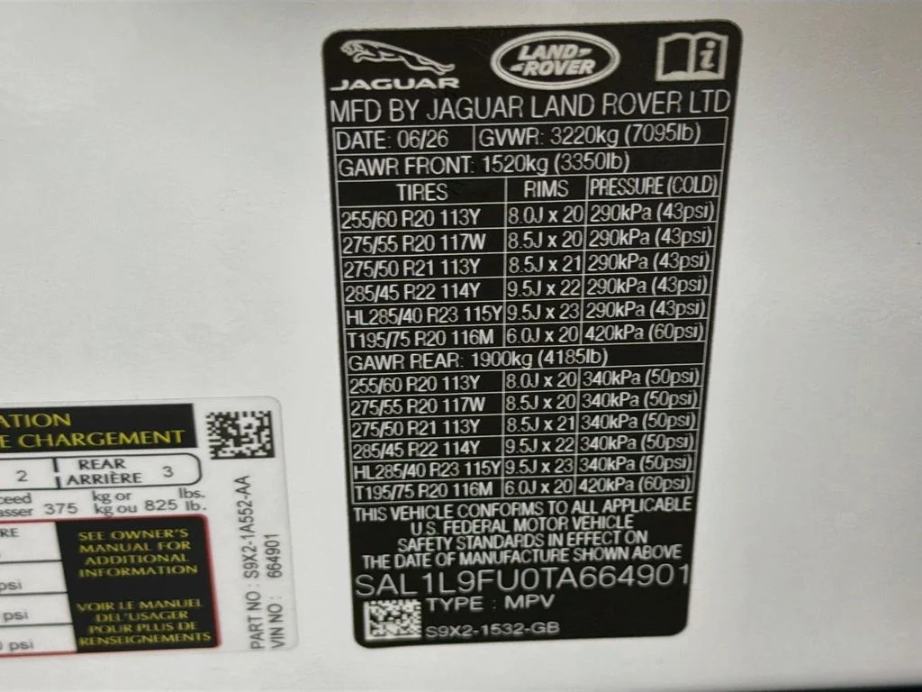 New 2026 Fuji White Land Rover Dynamic SE image 34