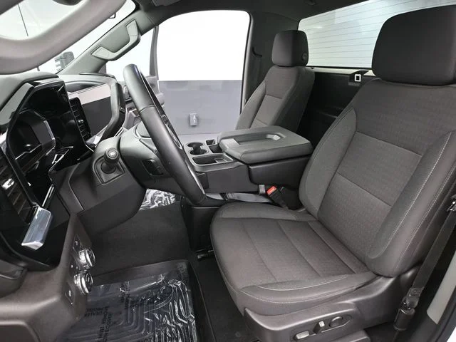 2025 GMC Sierra 3500HD SLE - Photo 27