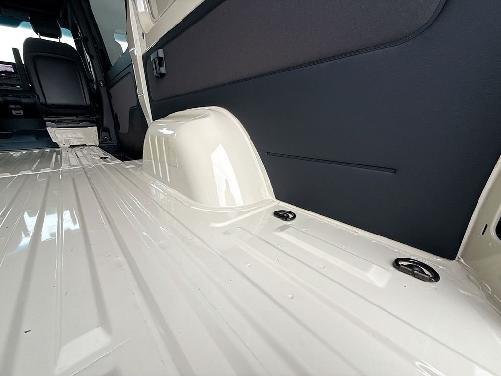 New 2026 Pebble Grey Mercedes-Benz Cargo 144 WB image 29