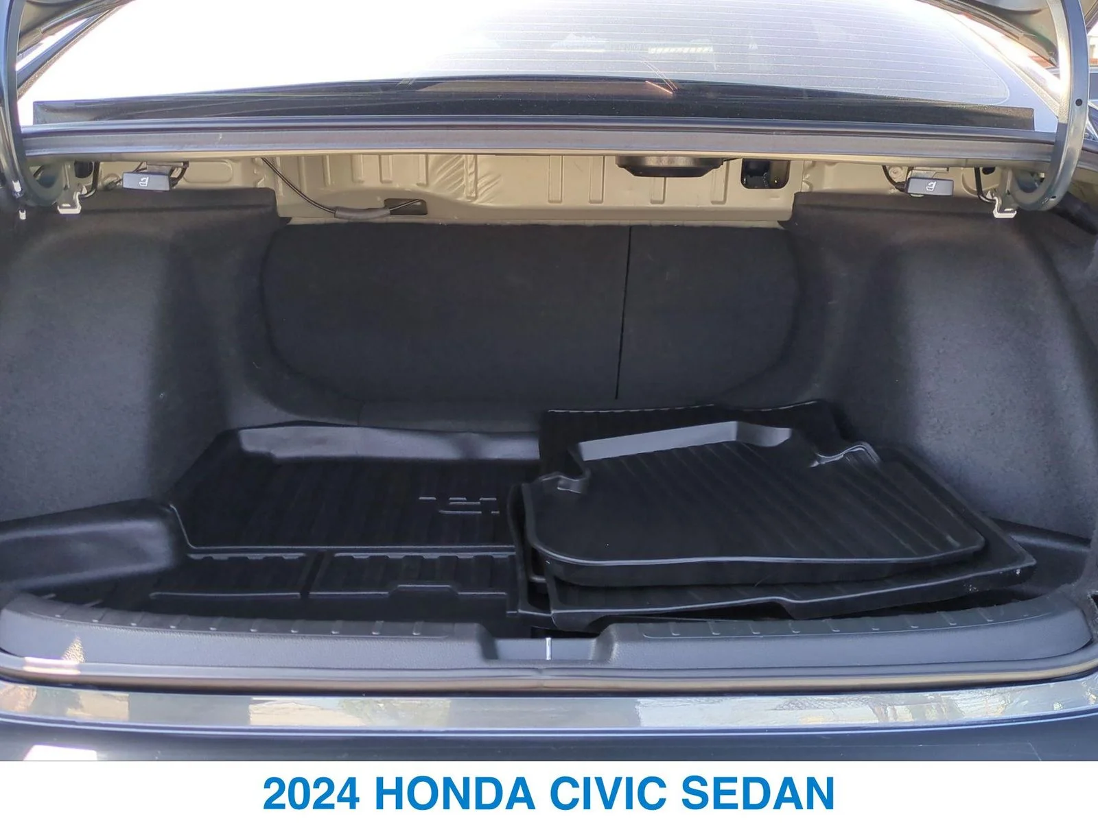 Used 2024 Gray Honda Touring image 24