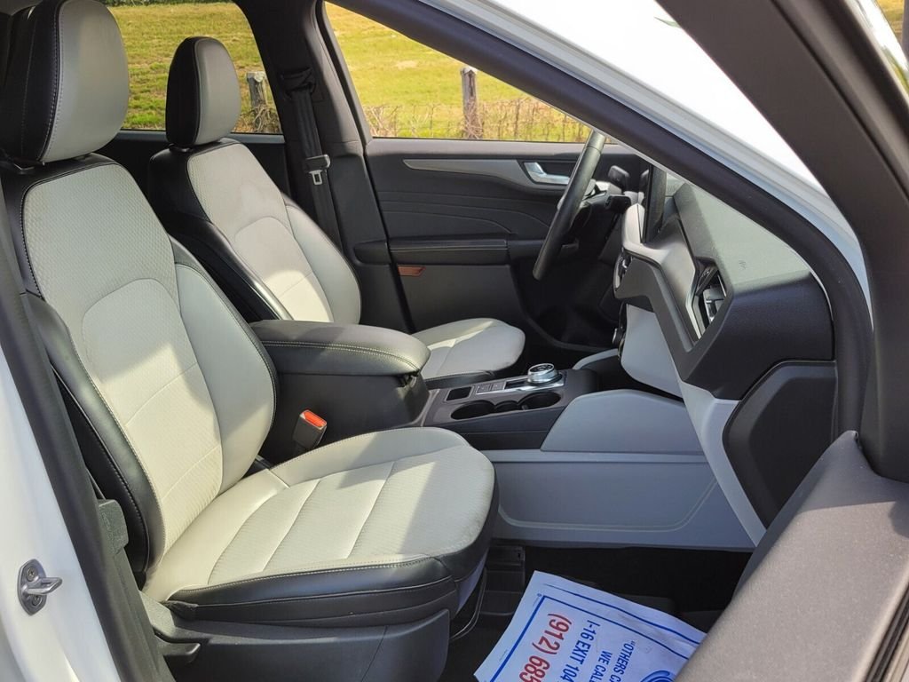 Used 2024 White Ford Base image 16