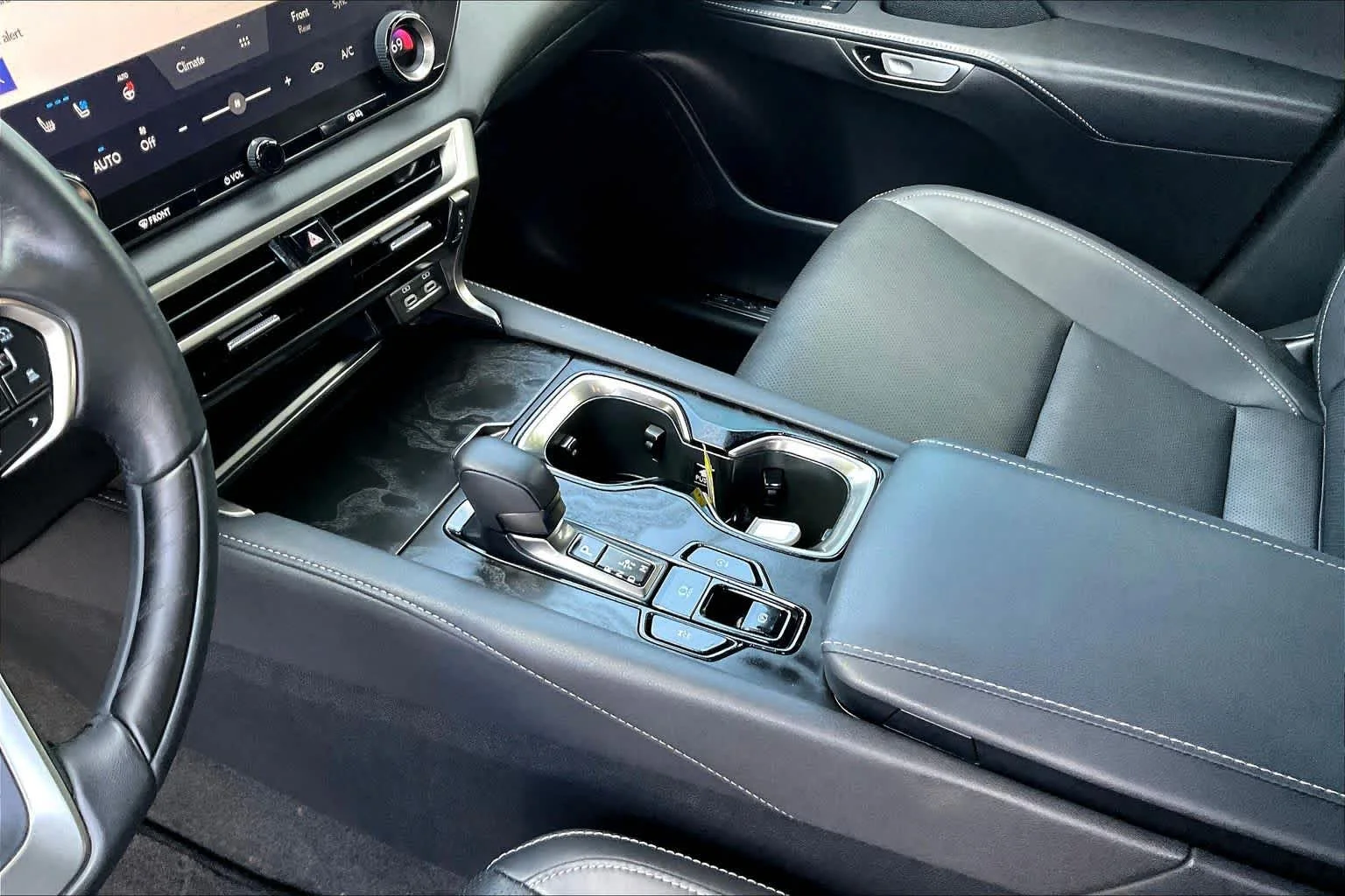 Used 2023 Caviar Lexus Premium image 33