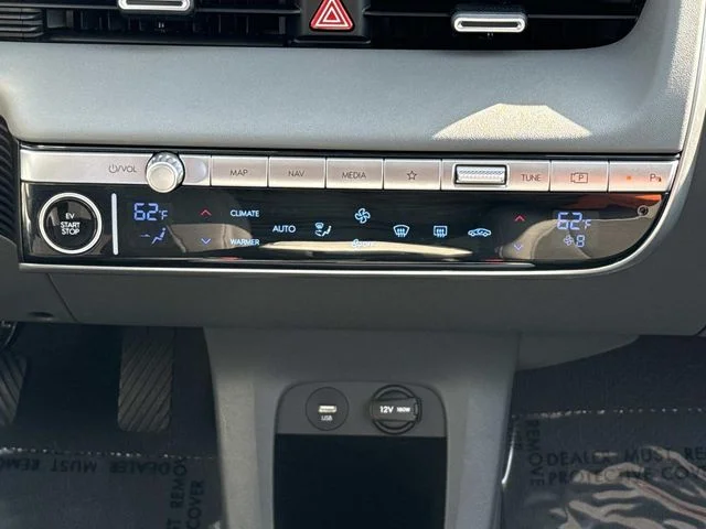 Used 2024 Blue Hyundai SEL image 19