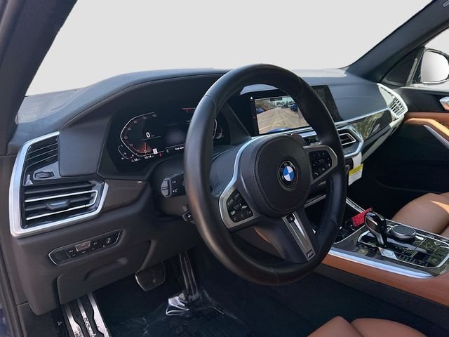 Used 2022 Blue BMW xDrive40i image 9