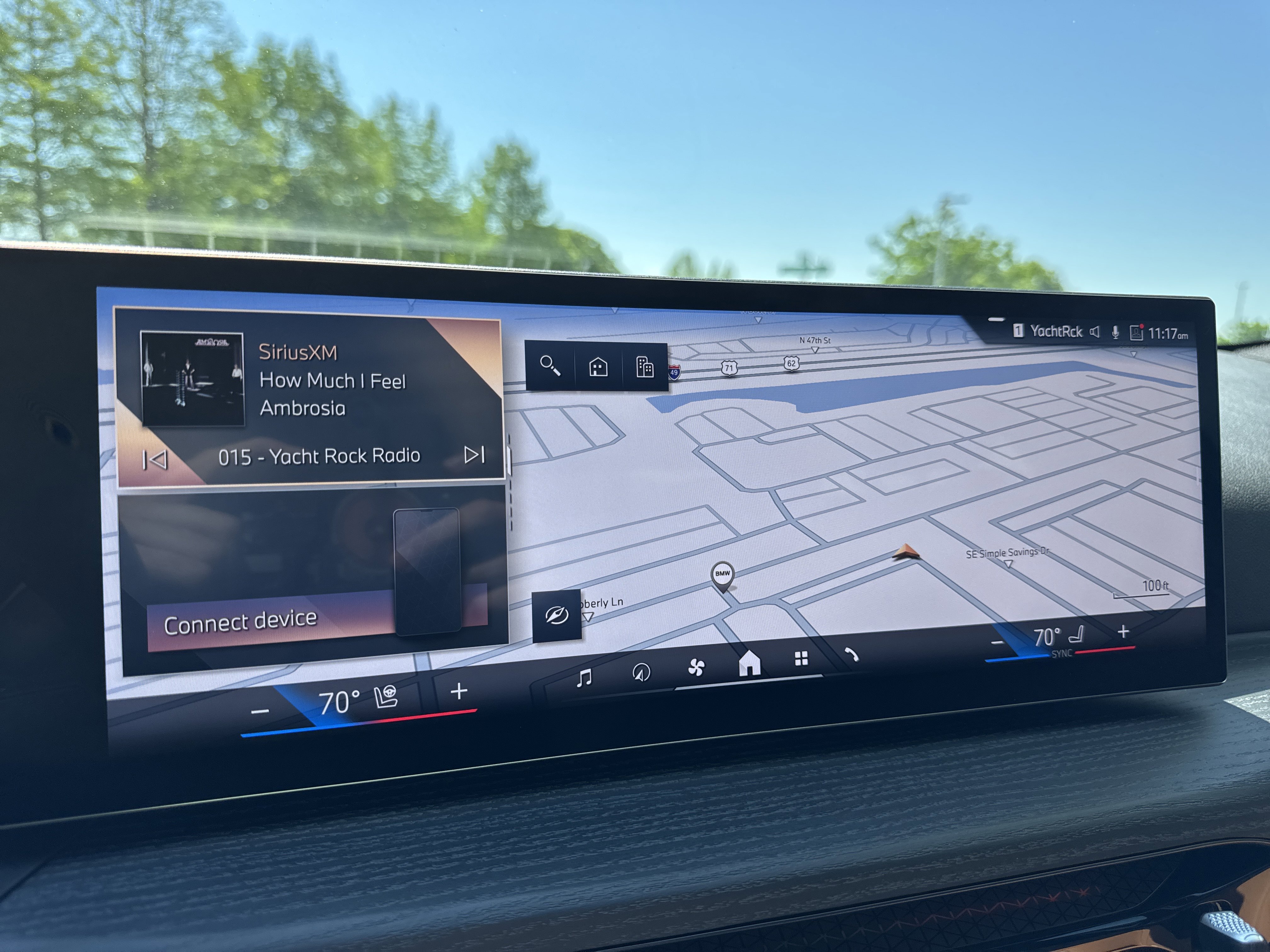 2025 BMW 3 Series 330i - Photo 13