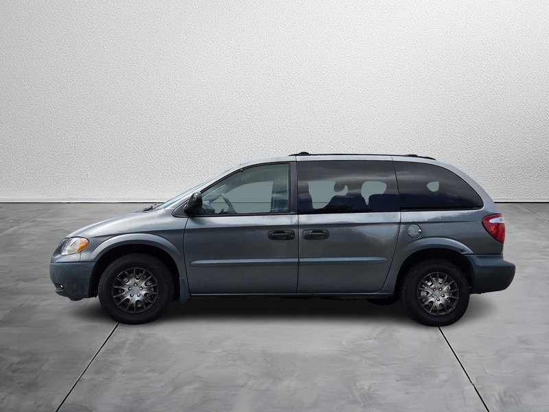 Used 2002 Chrysler Voyager Base with VIN 1C4GJ25B72B544018 for sale in Orlando, FL