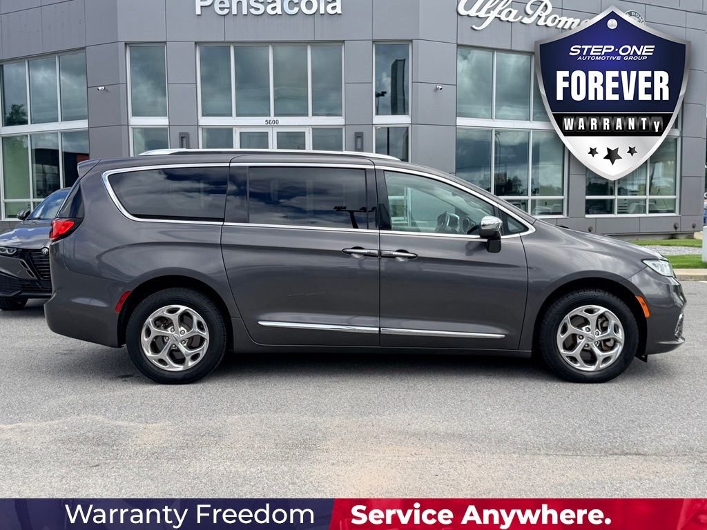 Used 2021 Gray Chrysler Limited image 8