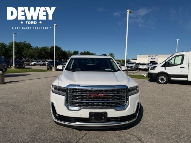 Used 2022 White Frost Tricoat GMC Denali image 3