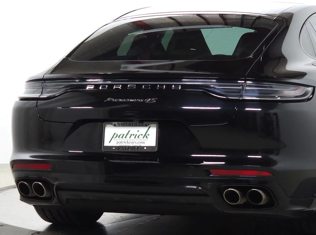 Used 2022  Porsche 4S image 7