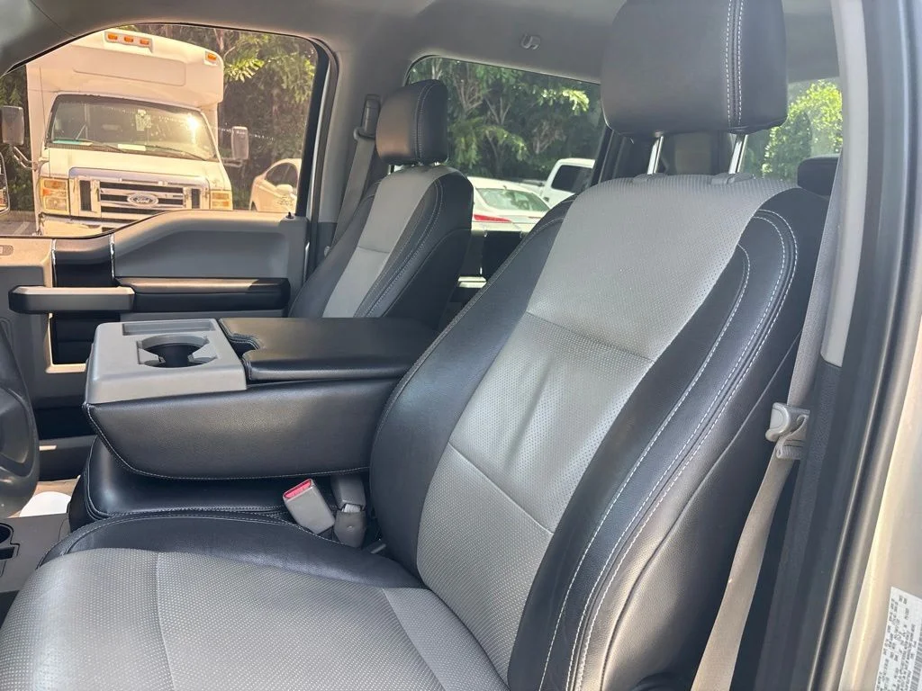 Used 2016 Silver Ford XLT image 6