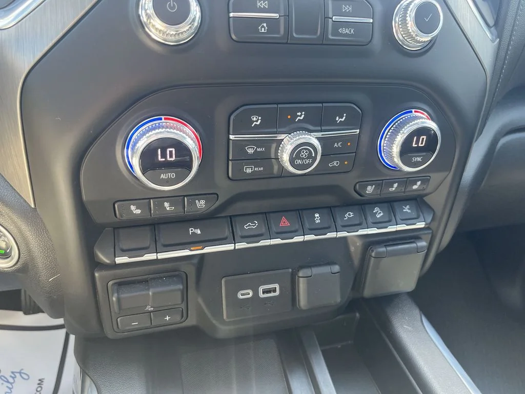 Certified Used 2022 White GMC Denali image 19